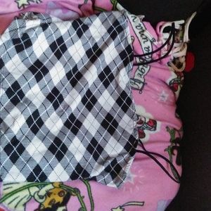 Faded Rose XL Black and White Tanktop